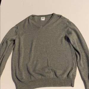 Gap V-Neck Pull Over Sweater